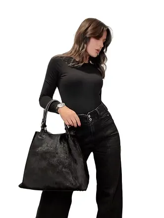 RobbelaLargeFurHandbag1